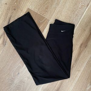 Nike yoga fitness pants straight leg like new